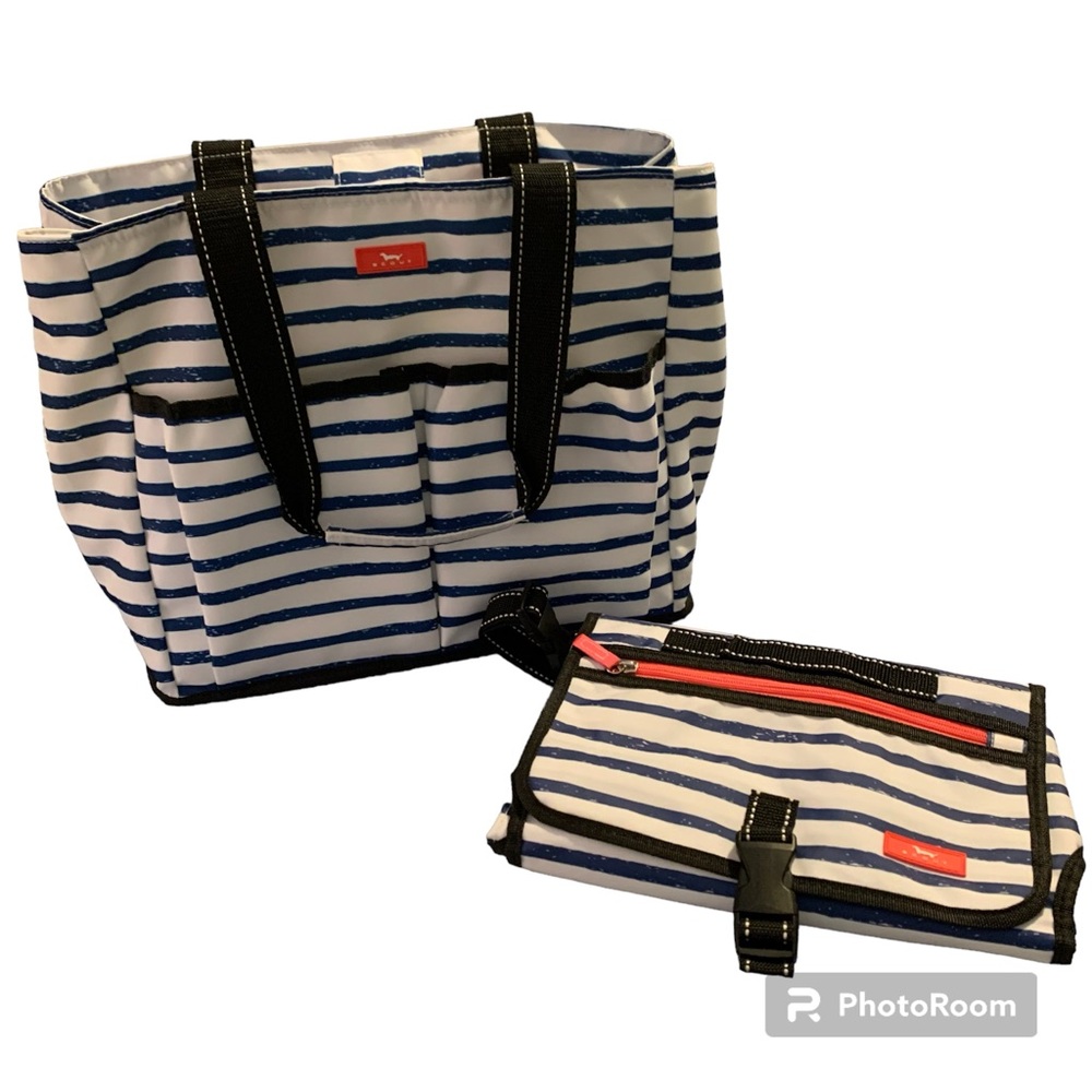 Scout Motherload Diaper Bag & Game Changer Changing Mat